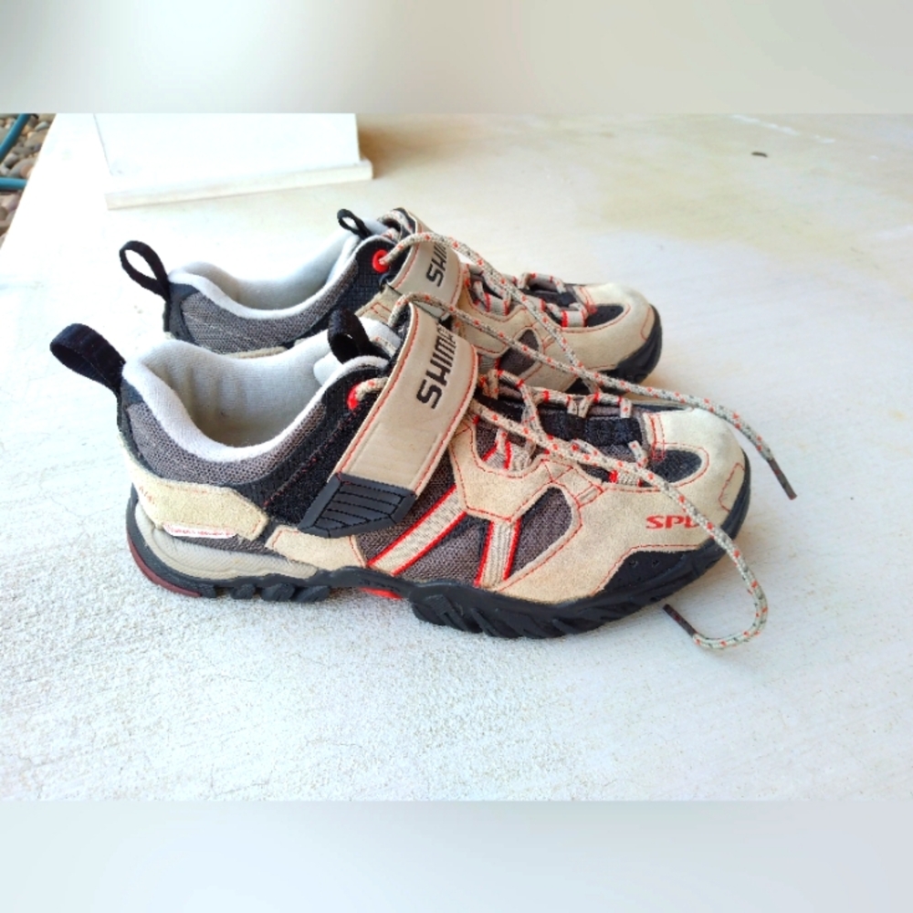 Shimano Cycling Biking SH-WM40 Specific Fit (NEW) | Size 37 | Cleats included